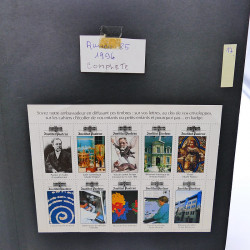 Lot massif de timbres de France oblitérés en 12 albums.