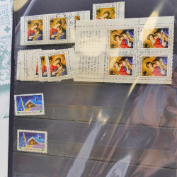 Lot massif de timbres de France oblitérés en 12 albums.