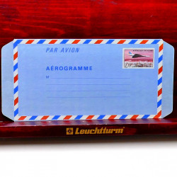 Lot d'Aérogrammes de France neufs pour revente en un album.