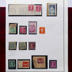 Lot de timbres France et Monde à trier en un carton en bois.