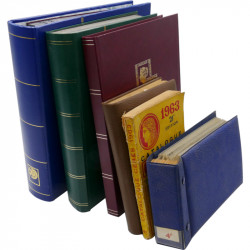Lot de timbres France et Monde à trier en un boite.