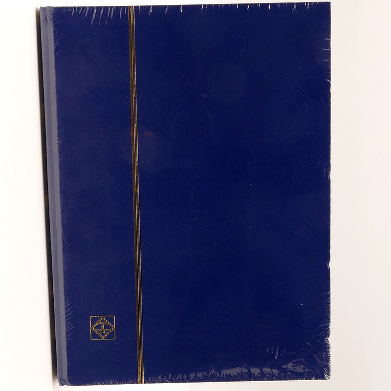 Classeur grand format 32 pages noires Leuchtturm sous blister.