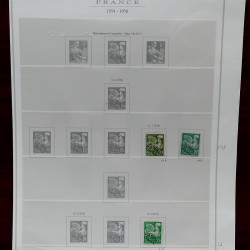 Vrac de timbres France et Monde neufs et oblitérés en un carton.