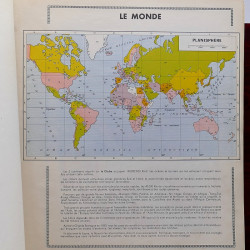 Vrac de timbres France et Monde neufs et oblitérés en un carton.