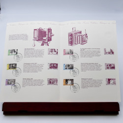 Collection de documents philatéliques Premier Jour France 1999-2000 en un album.
