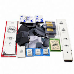 Lot de 350 grammes de pochettes et bandes pour timbres-poste.