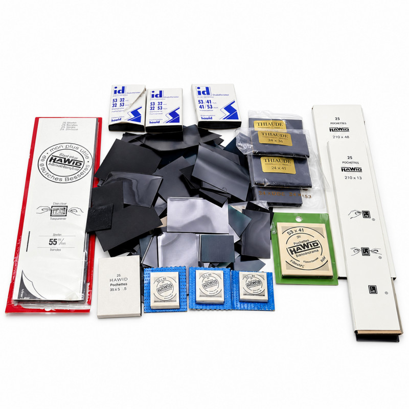 Lot de 350 grammes de pochettes et bandes pour timbres-poste.