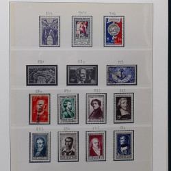 Collection timbres de France 1945-1959 neufs et oblitérés en un album.