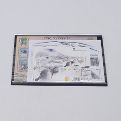 Lot de timbres France et Monde à trier en un carton.