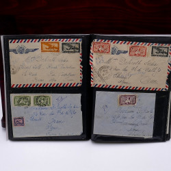 Lot de timbres France et Monde à trier en un carton.