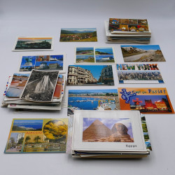 Lot de timbres France et Monde à trier en un carton.