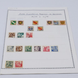 Lot de timbres France et Monde à trier en un carton.