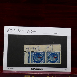 Lot de timbres France et Monde à trier en un carton.