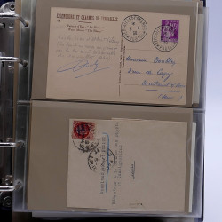 Lot de timbres France et Monde à trier en un carton.