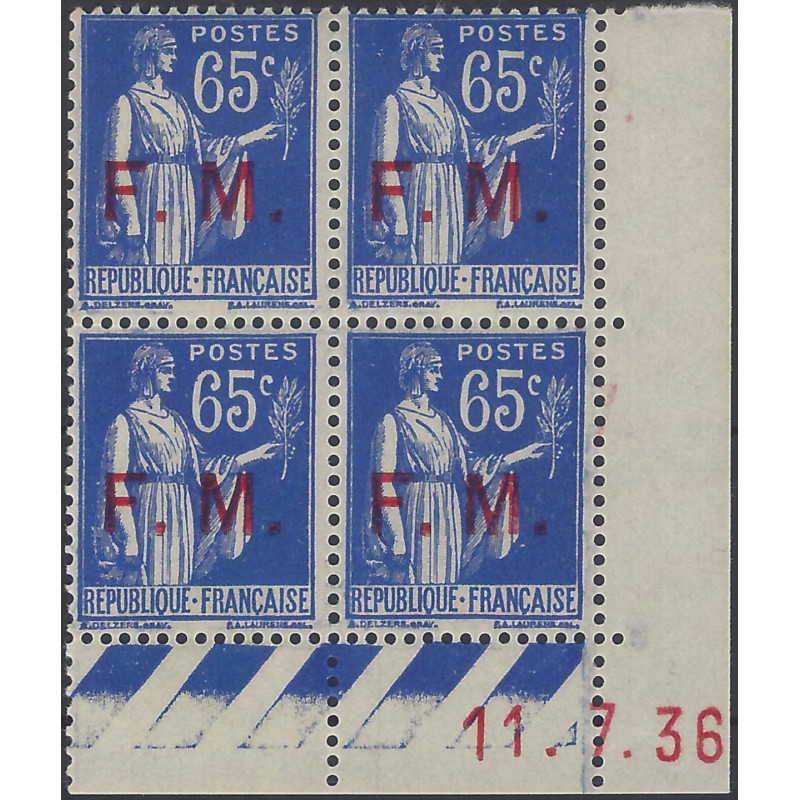 Timbre de Franchise Militaire N°8 bloc de 4 coin daté rouge neuf**.