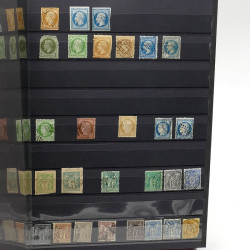 Lot de timbres de France 1860-1989 neufs et oblitérés en 3 albums.