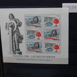 Lot de timbres de Monaco 1971-2004 neufs en 2 albums.