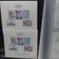 Lot de timbres de Monaco 1971-2004 neufs en 2 albums.