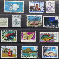 Lot de timbres France et Monde à trier en un carton.
