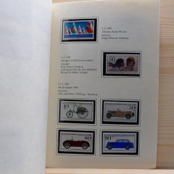 Lot de timbres France et Monde à trier en un carton.