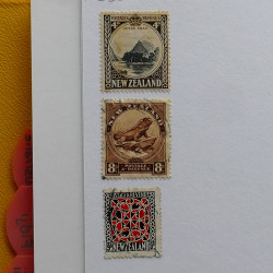 Lot de timbres France et Monde à trier en un carton.