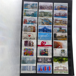 Lot de timbres France et Monde à trier en un carton.