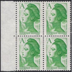 Marianne de Liberté timbre N°2423c variété en bloc de 4 neuf**.