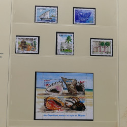 Collection timbres de Mayotte 1997-2011 neufs** complet en album Safe.