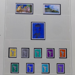 Collection timbres de Mayotte 1997-2011 neufs** complet en album Safe.