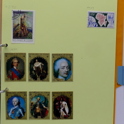 Lot de timbres France et Monde à trier en un carton.