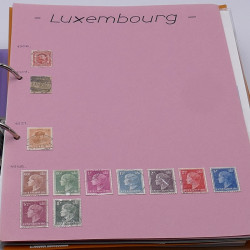 Lot massif de timbres France et Monde à trier en un carton.