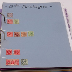 Lot massif de timbres France et Monde à trier en un carton.