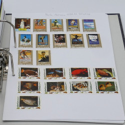 Lot massif de timbres France et Monde à trier en un carton.
