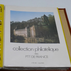 Lot massif de timbres France et Monde à trier en un carton.