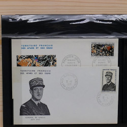 Lot de timbres France et Monde à trier en un carton.