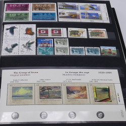 Lot de timbres France et Monde à trier en un carton.