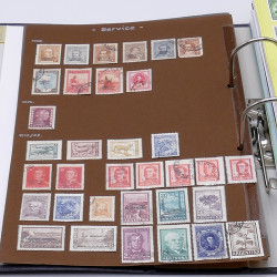 Lot de timbres France et Monde à trier en un carton.