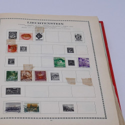 Lot de timbres France et Monde à trier en un carton.