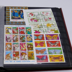 Lot de timbres France et Monde à trier en un carton.