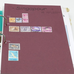 Lot massif de timbres France et Monde à trier en un carton.