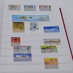 Collection timbres de Nouvelle Calédonie 1989-2020 neufs en un album.