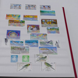 Collection timbres de Nouvelle Calédonie 1989-2020 neufs en un album.