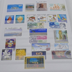 Collection timbres de Nouvelle Calédonie 1989-2020 neufs en un album.