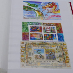 Collection timbres de Nouvelle Calédonie 1989-2020 neufs en un album.