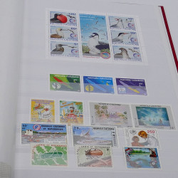 Collection timbres de Nouvelle Calédonie 1989-2020 neufs en un album.