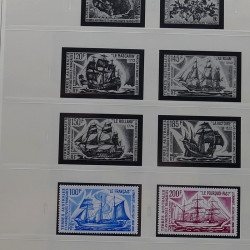 Collection timbres T.A.A.F. 1955-2000 neufs en un album.