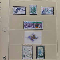 Collection timbres T.A.A.F. 1955-2000 neufs en un album.