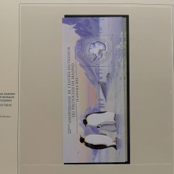 Collection timbres T.A.A.F. 2015-2025 neufs en deux albums.