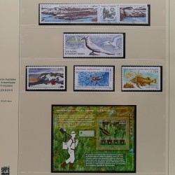 Collection timbres T.A.A.F. 2015-2025 neufs en deux albums.
