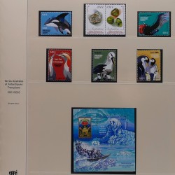 Collection timbres T.A.A.F. 2015-2025 neufs en deux albums.